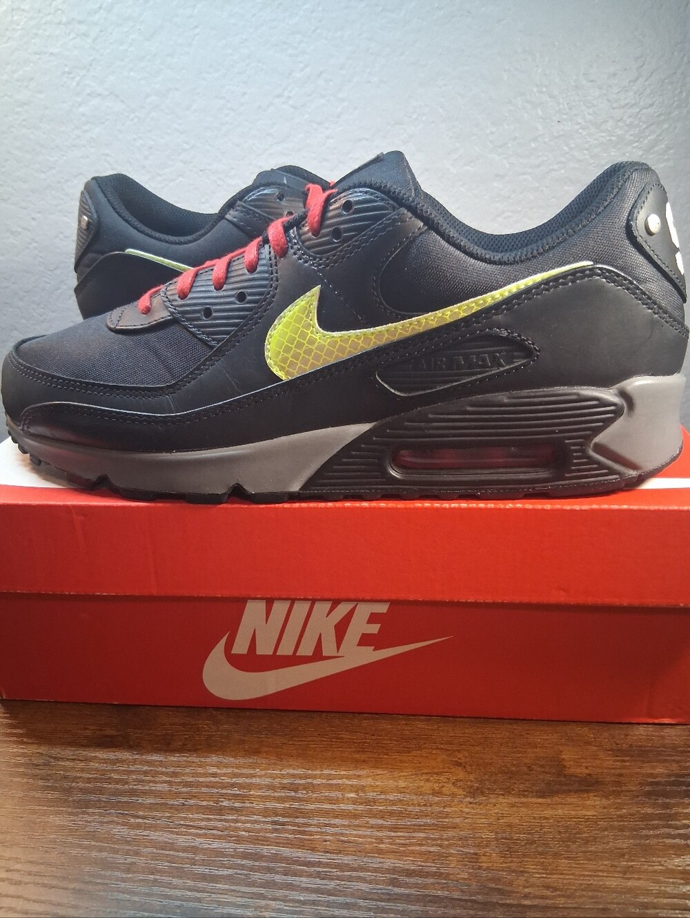 Nike Air Max. 90 City Pack New York City 2020. Pre Owned REPLACEMENT BOX.